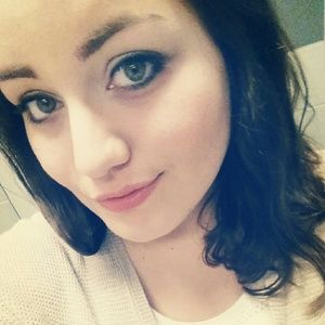 Meet your Posher, Bethani