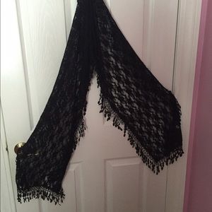 Lace scarf
