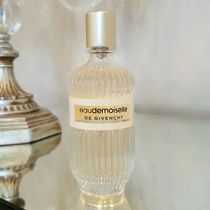 Givenchy eaudemoiselle Parfum spray
