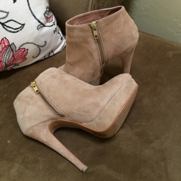 ALDO Shoes - ALDO Suede Heels