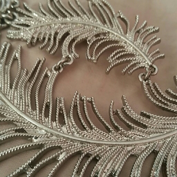 Necklace - Picture 2 of 3
