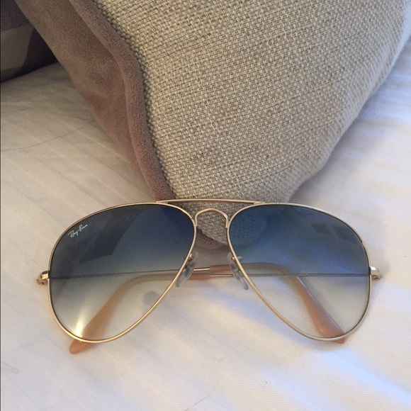 ONLY UP FOR 1 WEEK ✨ Ray Ban Aviators - Picture 4 of 4