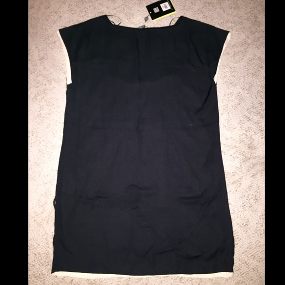 NWT💁🏻Black Swirl Shift Dress - Picture 4 of 4