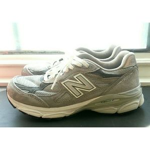 New Balance 990 v3
