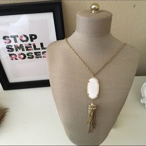Kendra Scott tassel necklace in Ivory Pearl