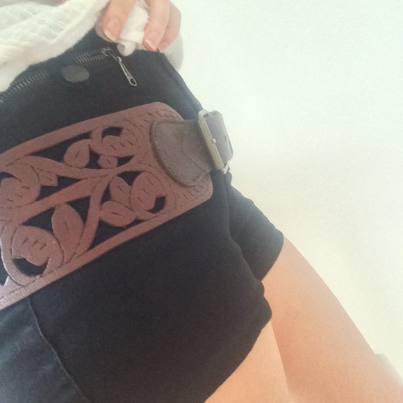 Indie designer  brown leather belt hand tooled - Picture 2 of 3