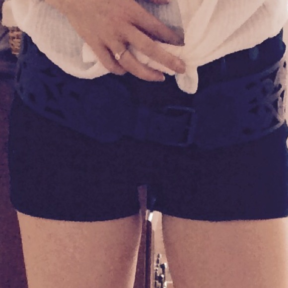 Indie designer  brown leather belt hand tooled - Picture 3 of 3