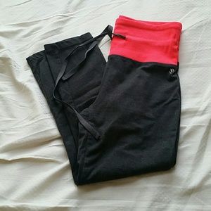 🚫Sold on Merc 🚫 High waisted sport gym leggings