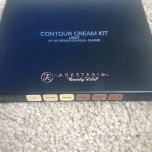 Anastasia Beverly Hills Contour Creme Kit