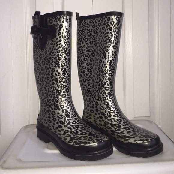 Personal Identity Rain Boots! ☔️