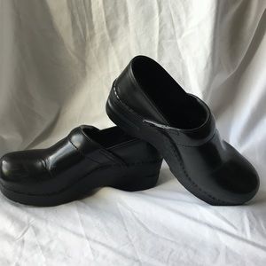 Dansko Professional Clog.  In excellent shape!