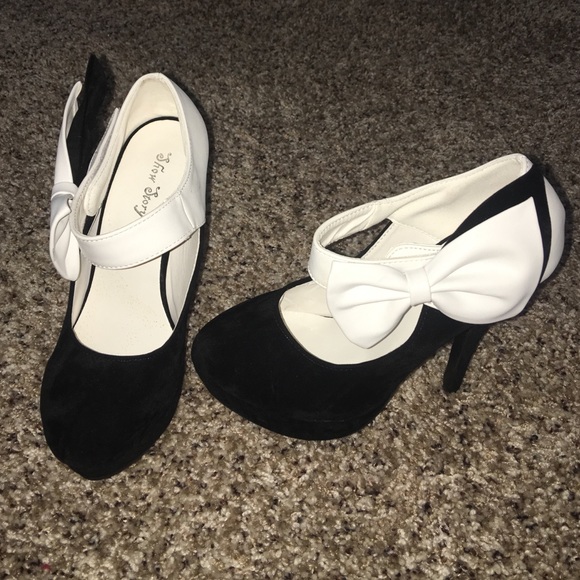 Black and White Heel