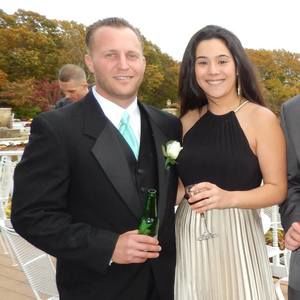 Meet your Posher, Caitlin