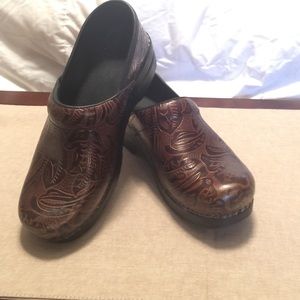 Dansko brown shoes