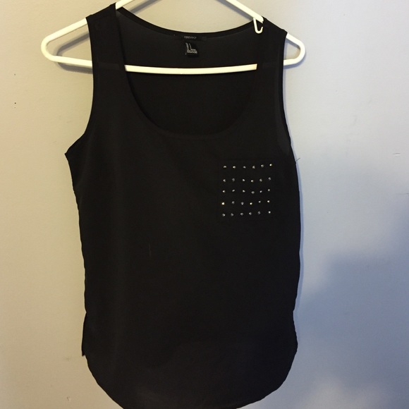 Forever 21 tank