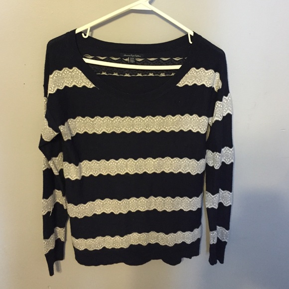 American Eagle sweater