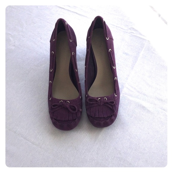 DONATED | Purple suede moccasins with heel