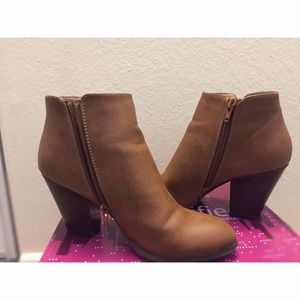 Ankle boots 6 1/2 💖