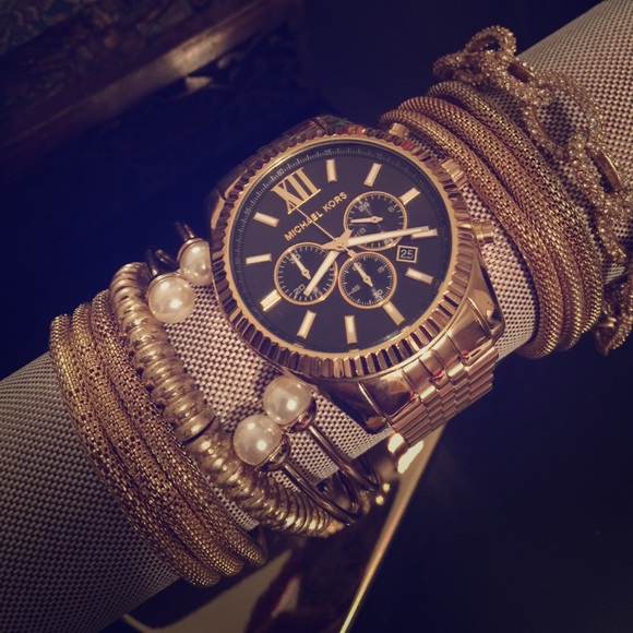 Michael Kors Accessories - 🎉HP🎉 Michael Kors Lexington Chronograph, 45mm