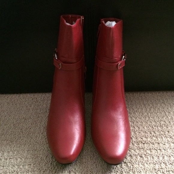 Ankle boots - Picture 2 of 3