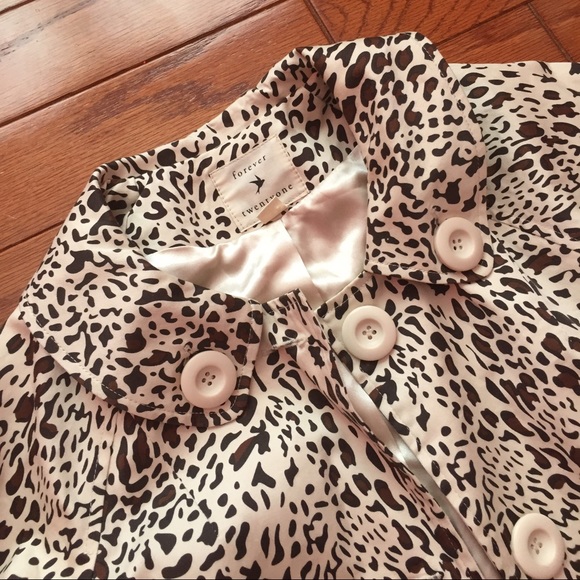 Adorable animal print 3/4 length sleeve jacket