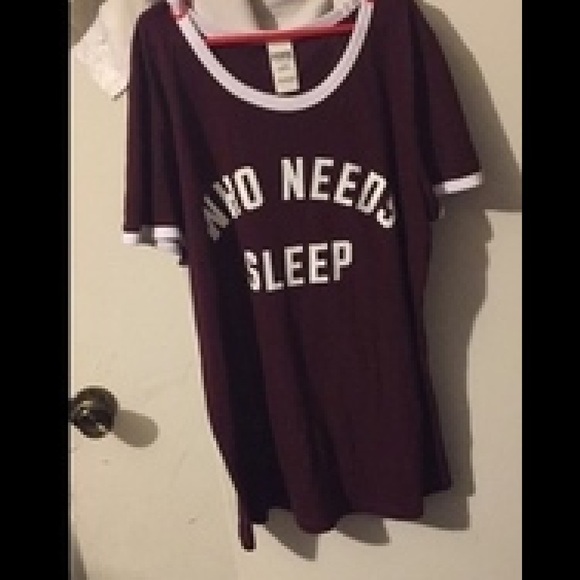 Vs pink shirt