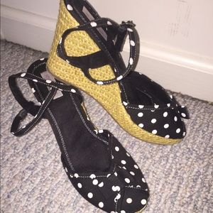 Xhilaration Black and White Polka Dotted Heel