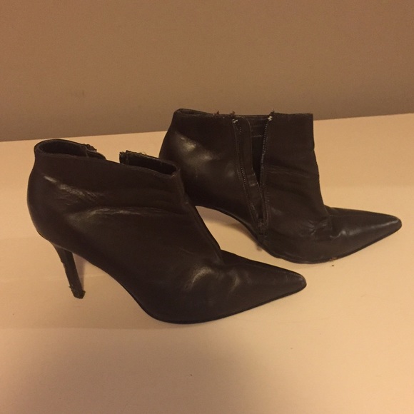 Colin Stuart brown booties - Picture 2 of 4