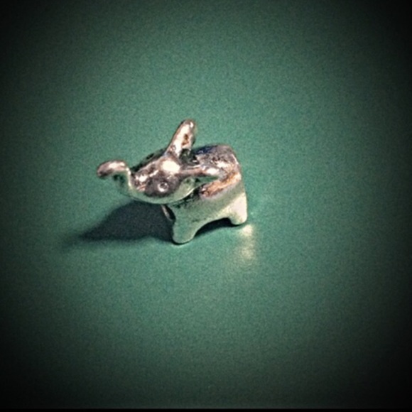 Elephant Charm - Picture 2 of 4