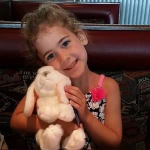 Meet your Posher, Renee