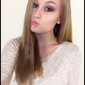 Meet your Posher, Sabrina