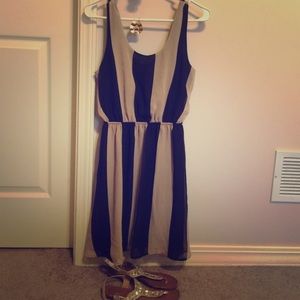 Lila Keyhole Dress