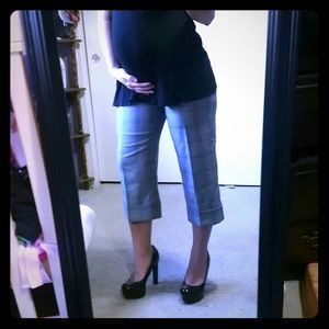 Liz Lange Maternity wide leg capri slacks