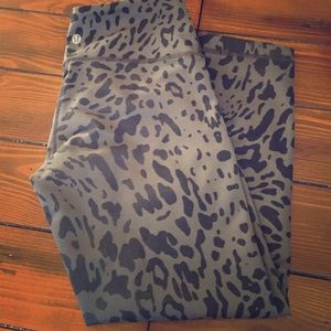 Lulu wunder under grey/black cheetah print size 6