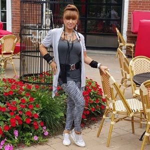 Meet your Posher, Carolyn