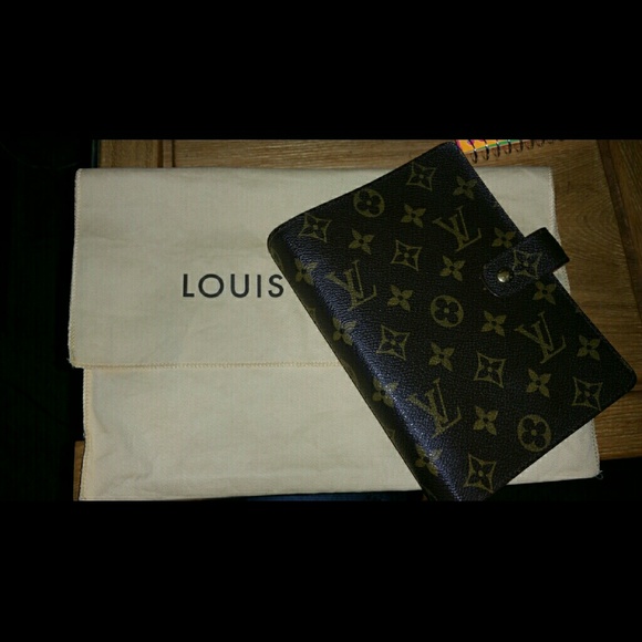 Authentic Louis Vuitton MM Agenda