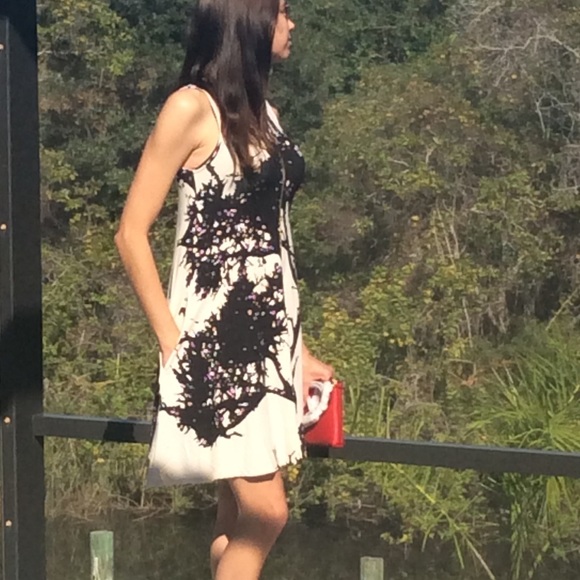 Nouvelle Dress Medium - Picture 4 of 4