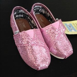 Pink glitter Tiny Toms -size 6