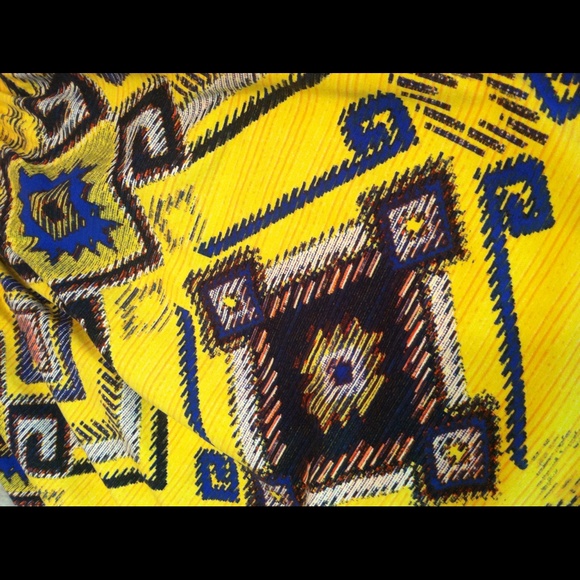 ❌SOLD IN BUNDLE❌NWOT Ikat print yellow sundress - Picture 4 of 4