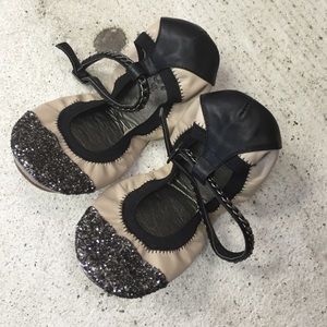 Yosi samra baller flats size 7