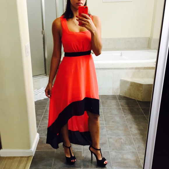 Dress Orange and black High low