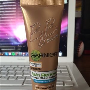 GARNIER BB CREAM