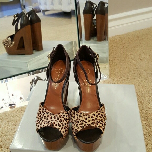 Jessica Simpson, animal print wedges, 7.5