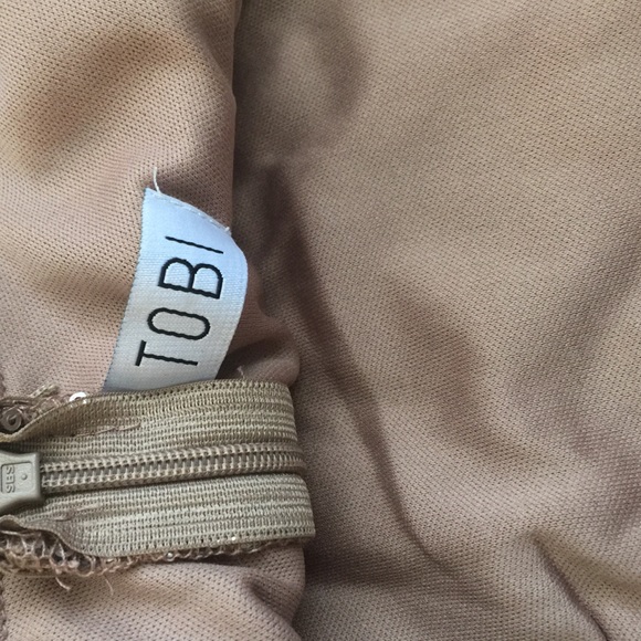 Gold sequin Tobi dress - Picture 3 of 4