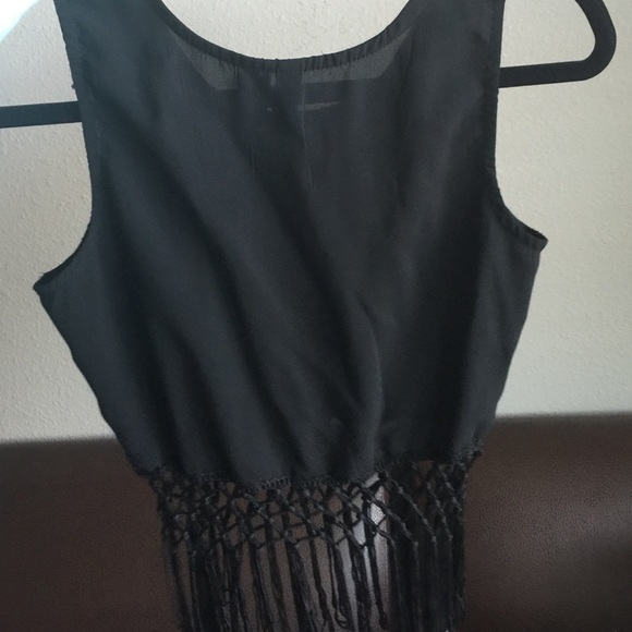 Black fringe crop top - Picture 2 of 3