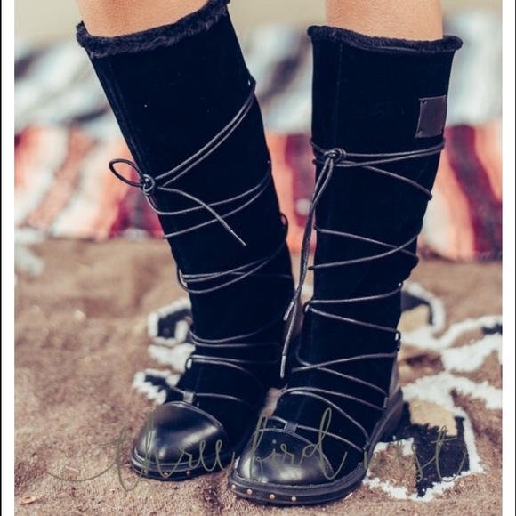 Snow Bunny Black Boots