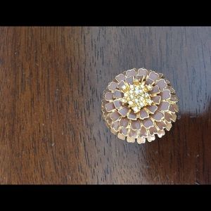 Brooche
