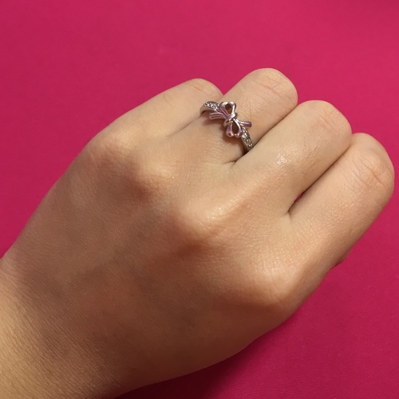 Diamond Bow Ring - Picture 4 of 4