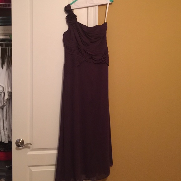 David's Bridal grape one shoulder formal dress