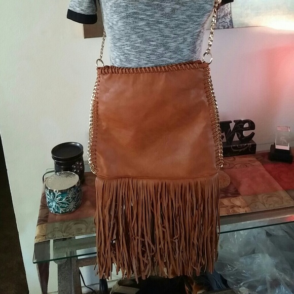 Imoshion cross body fringe